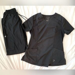 Jaanuu Scrub Pants in black